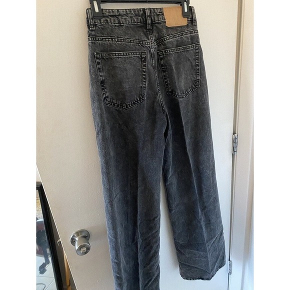 - Divided H&M Black Jeans Size 4 - Picture 3 of 4